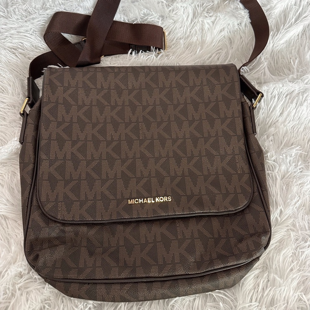 Michael Kors messenger bag